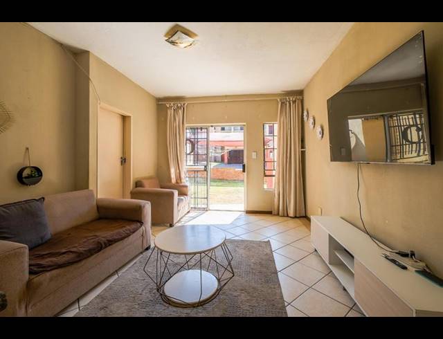 2 BEDROOM APARTMENT FOR SALE IN SAGEWOOD